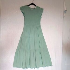 Mint Green Maxi Dress with Ruffle Cap Sleeves Sz Med